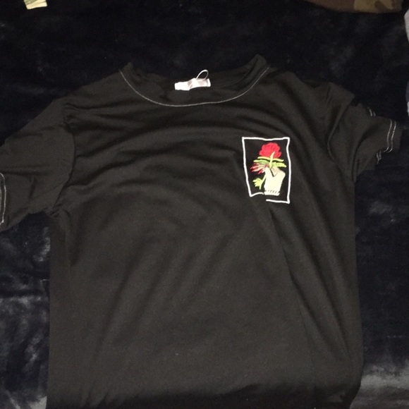 Cute edgy T-shirt - Picture 1 of 2